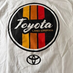 NWT Men’s L Toyota Land Cruiser T-shirt Cotton